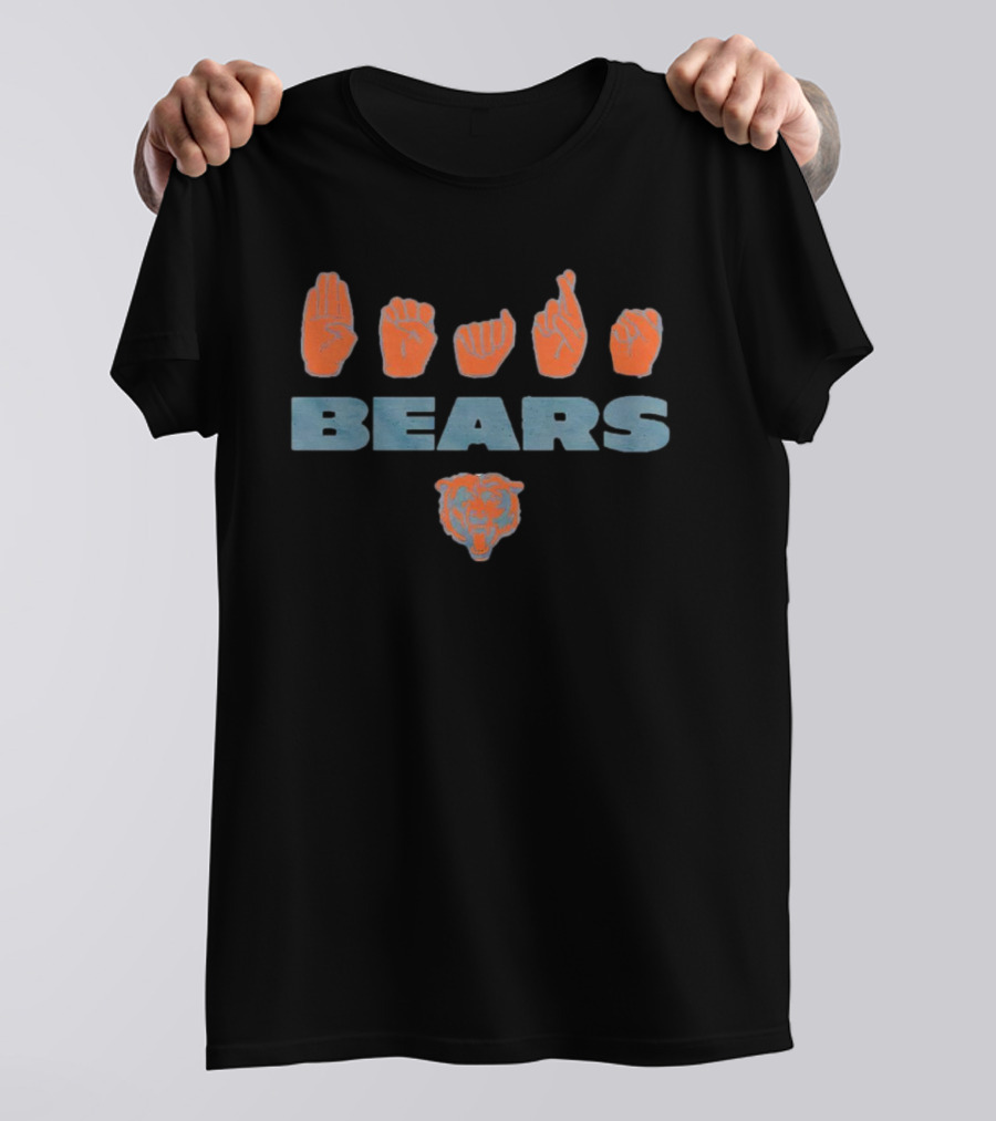 ASL Love Sign Chicago Bears Bears T-Shirt