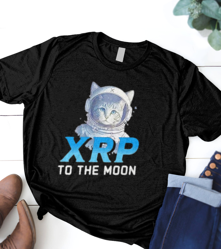 XRP Cat To The Moon Crypto Merchandise Astronaut Helmets T-Shirt