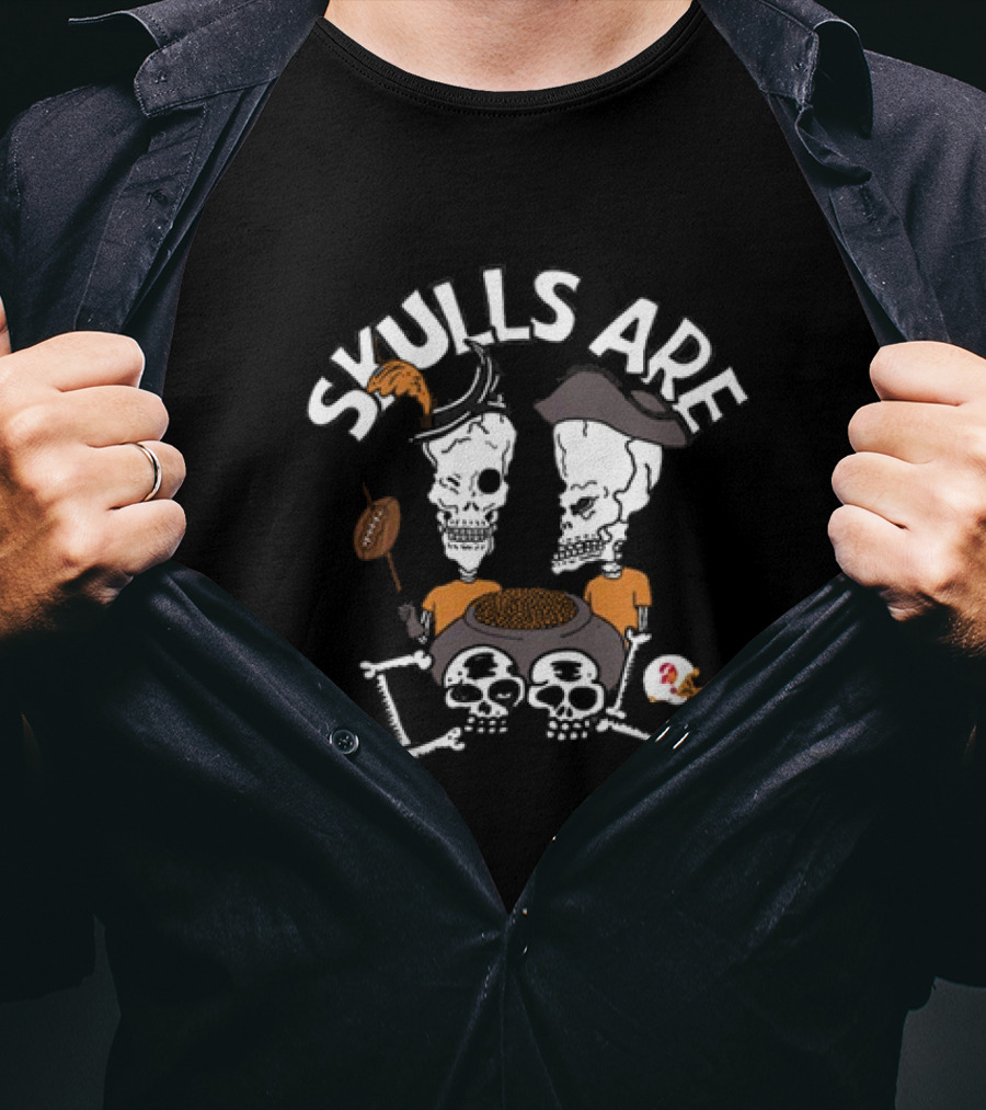 Skulls Are Cool Pirate Football Fans Tailgate Party T-Shirt