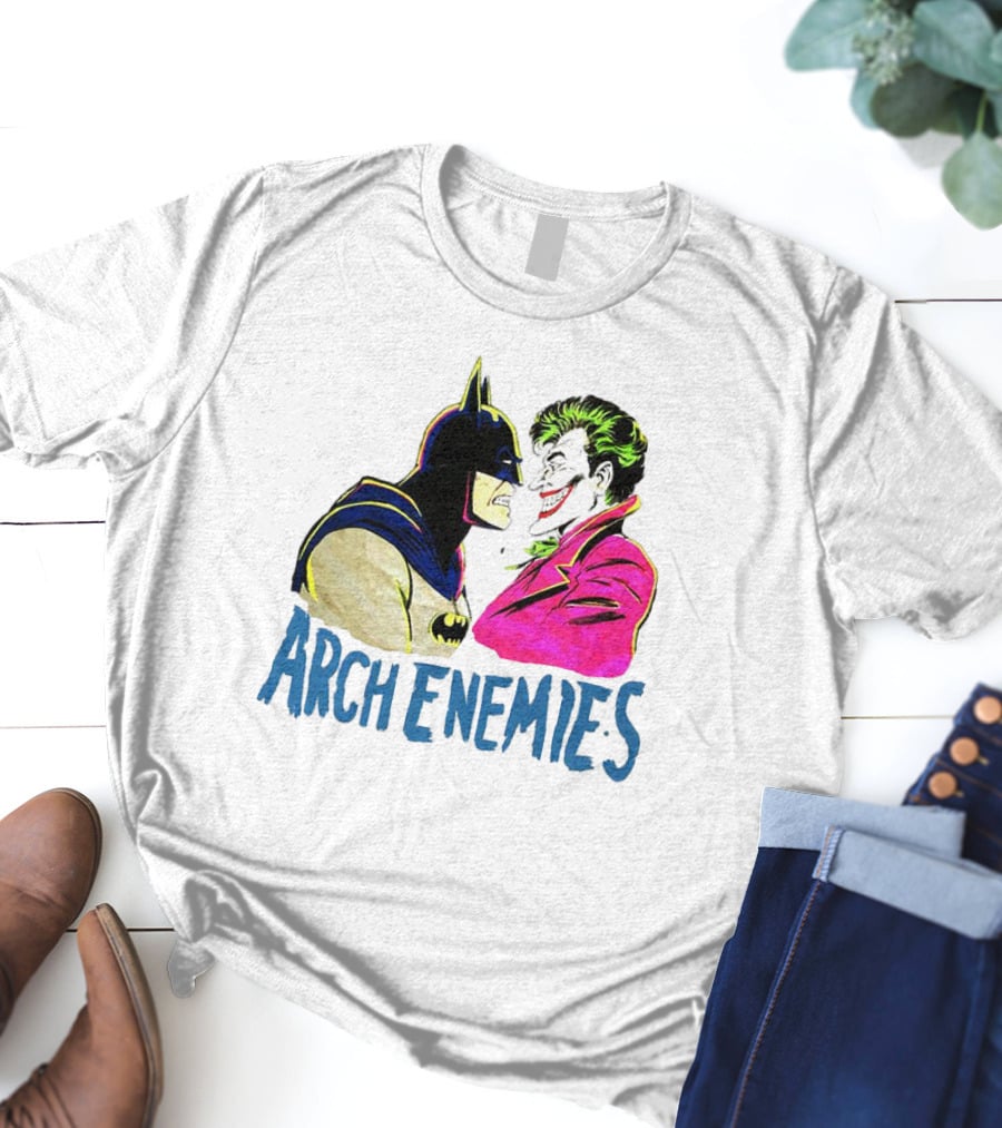 Batman Joker Arch Enemies Comics Face-Off Iconic Showdown T-Shirt
