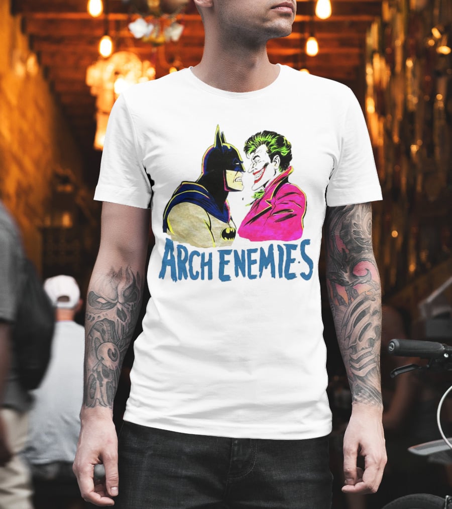 Batman Joker Arch Enemies Comics Face-Off Iconic Showdown T-Shirt