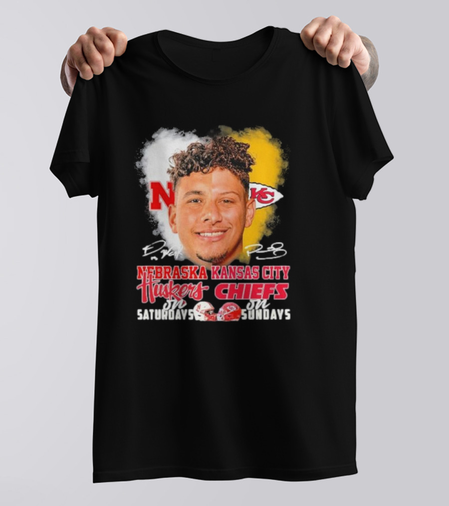 Nebraska Huskers Saturdays Kansas City Chiefs Sundays Raiola Mahomes Signatures T-Shirt
