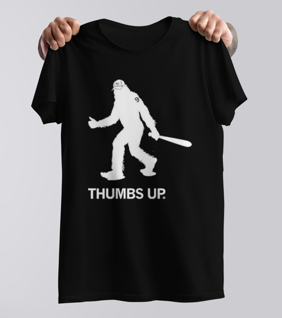 Thumbs Up Sasquatch KC Royals Baseball Bat номер 9 T-Shirt