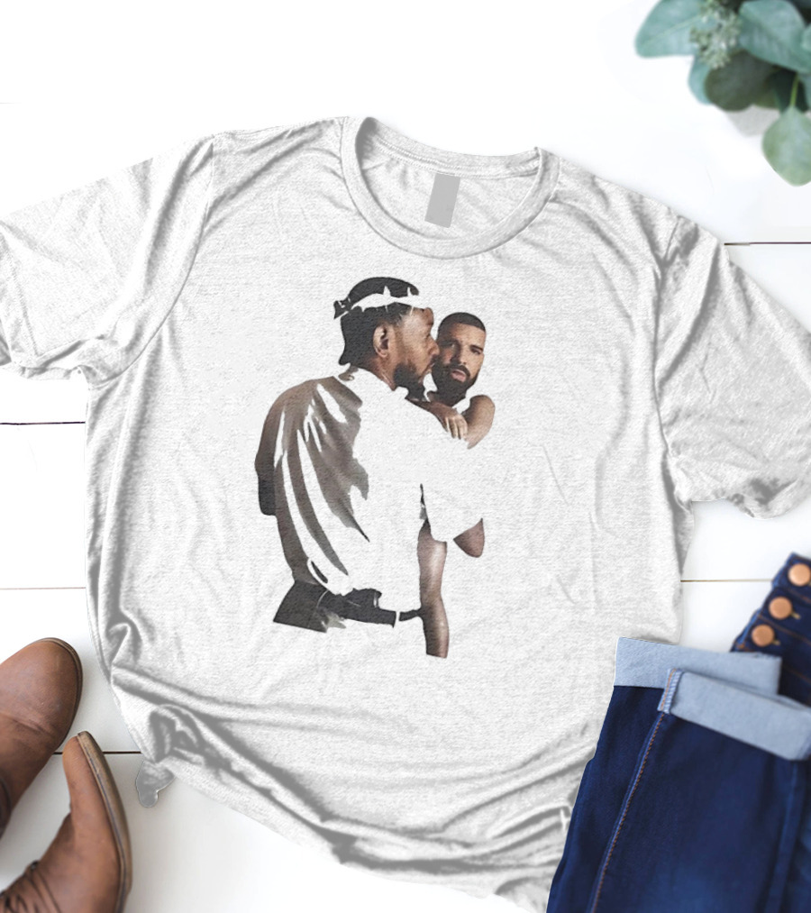 Kendrick Lamar Carrying Drake Rapper Stars Funny Image T-Shirt