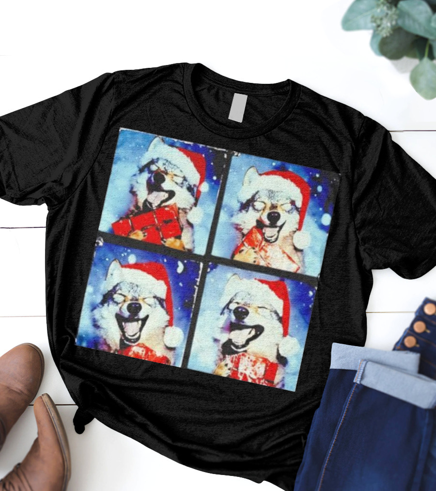 Festive Wolf Santa Hat Selfie Christmas T-Shirt