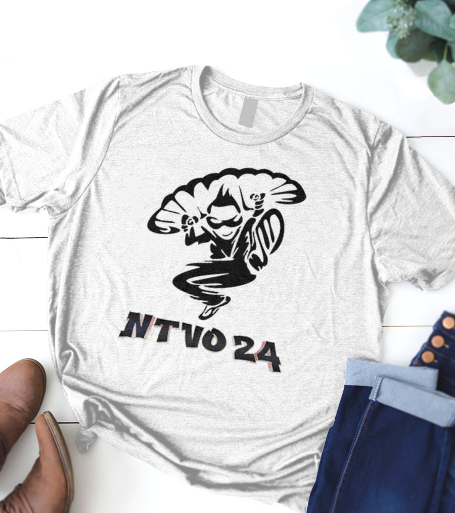 NTVO 24 Classique Parachuting Ninja T-Shirt