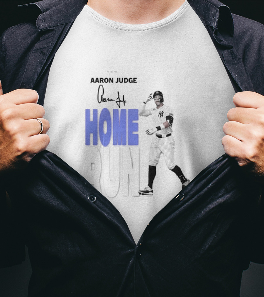 Aaron Judge Home Run New York Yankees Signature T-Shirt