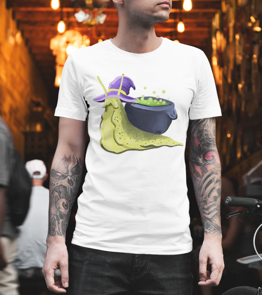 Cauldron Snail Classic Witch Hat Potion Magic T-Shirt