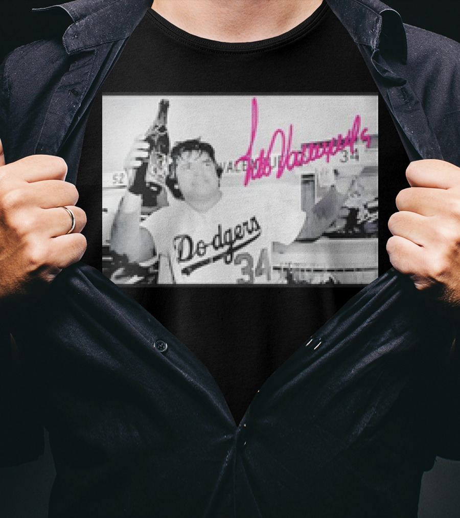 Dodgers Fernando Valenzuela Vintage Photo With Signature Baseball T-Shirt