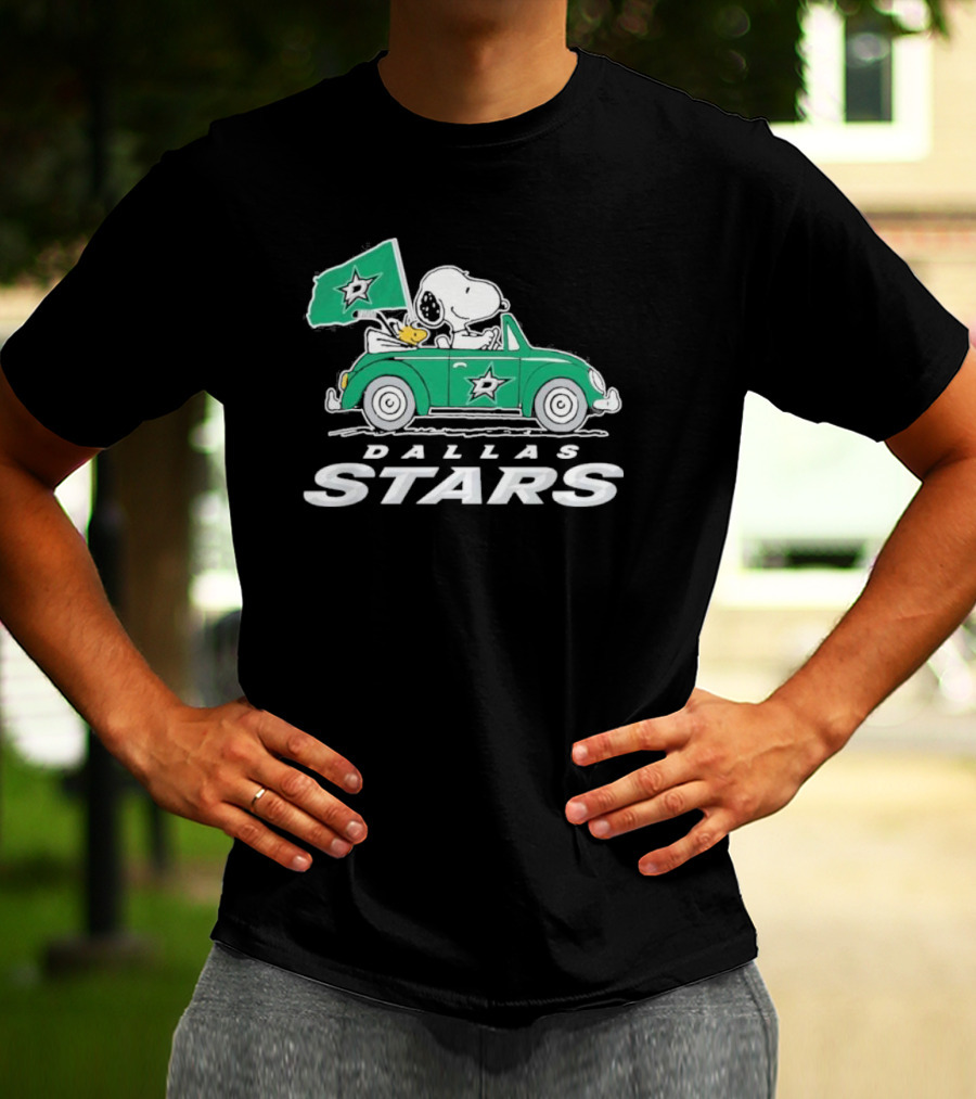 Snoopy And Woodstock Driving Green Car With Dallas Stars Flag T-Shirt