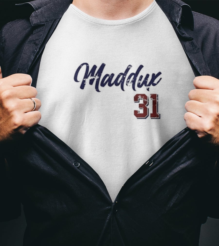 Greg Maddux 31 Chicago Baseball Script T-Shirt