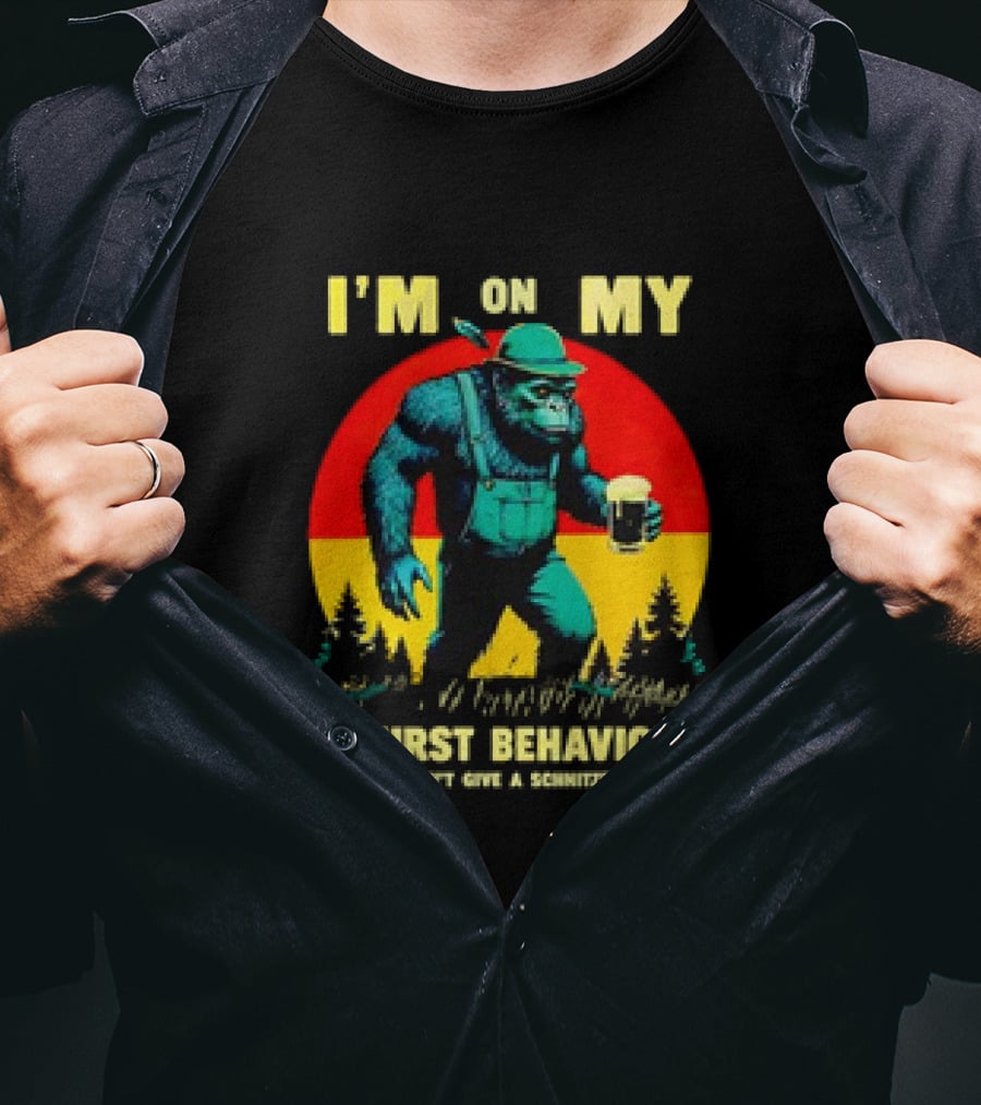 I'm On My Wurst Behavior I Don't Give A Schnitzel German Beer Wurst Funny Oktoberfest Retro T-Shirt