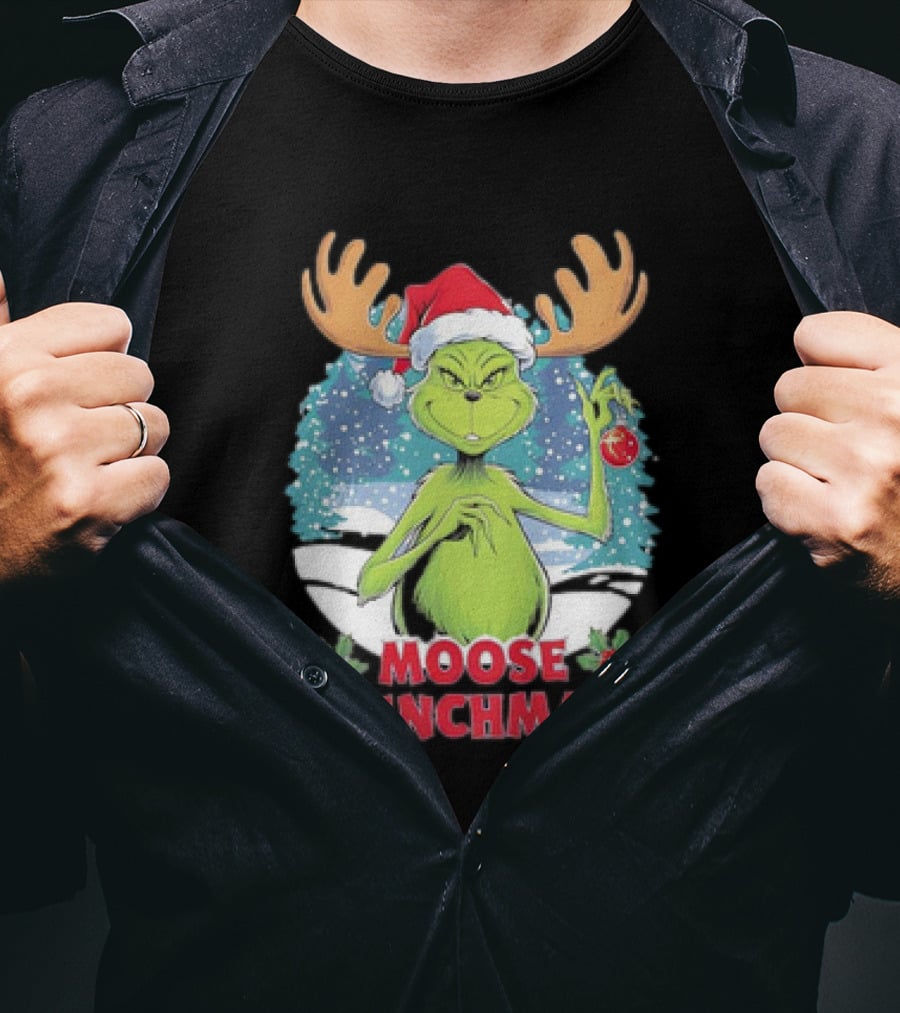 Moose Grinchmas Christmas Grinch Santa Hat Snowflakes T-Shirt