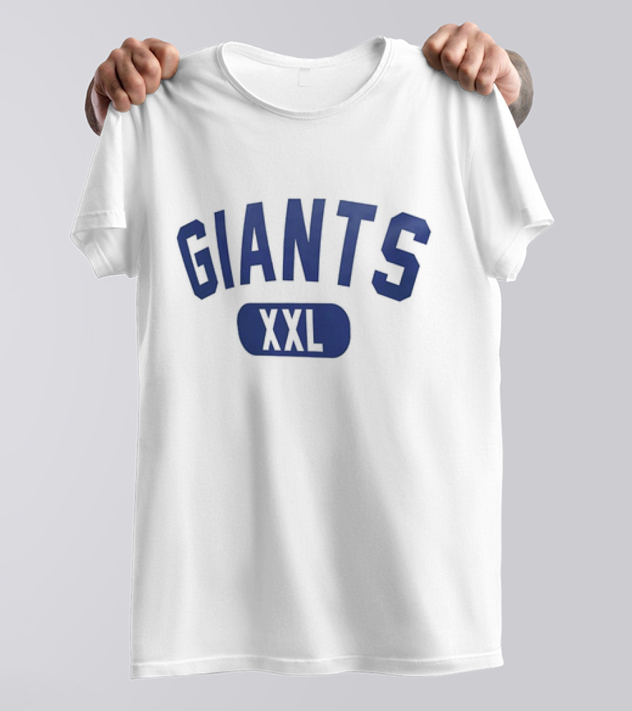 Laura Rutledge Wearing Giants XXL T-Shirt