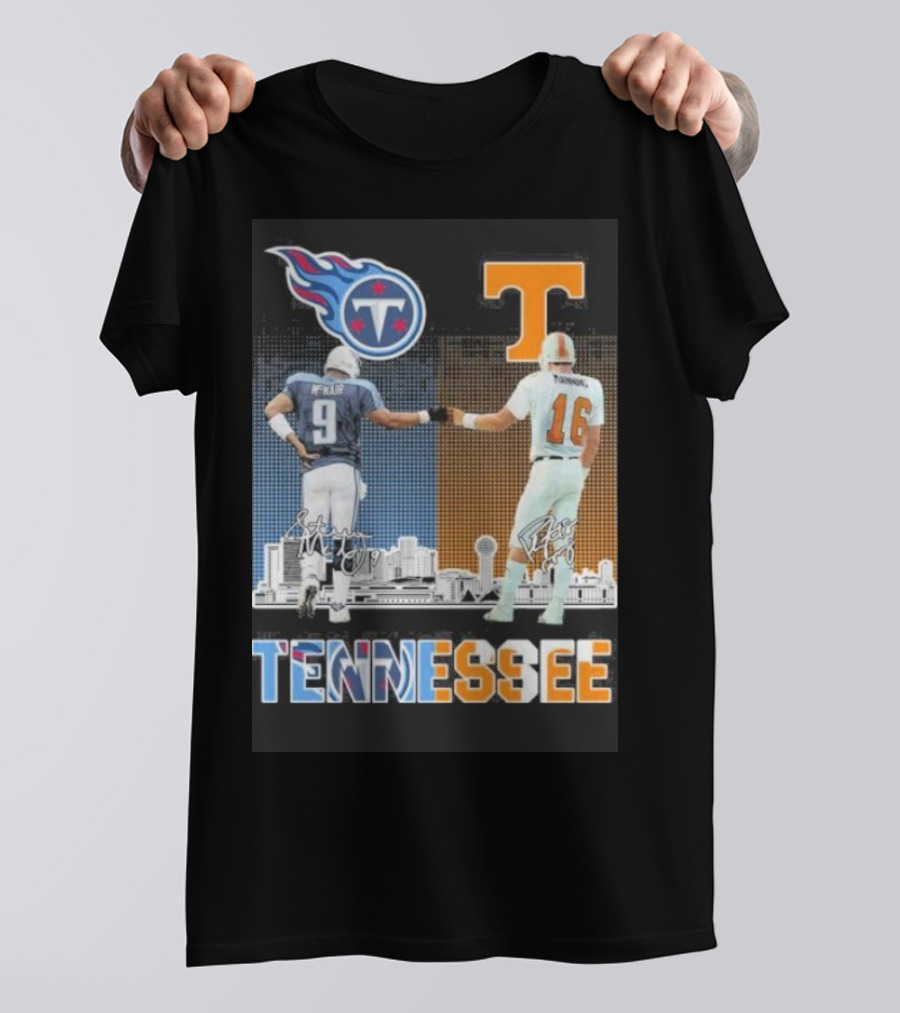 Tennessee Titans Steve McNair Peyton Manning Volunteers Skyline T-Shirt