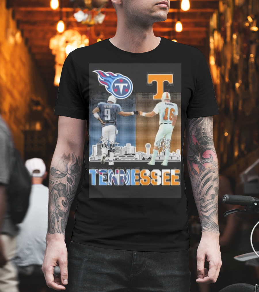 Tennessee Titans Steve McNair Peyton Manning Volunteers Skyline T-Shirt