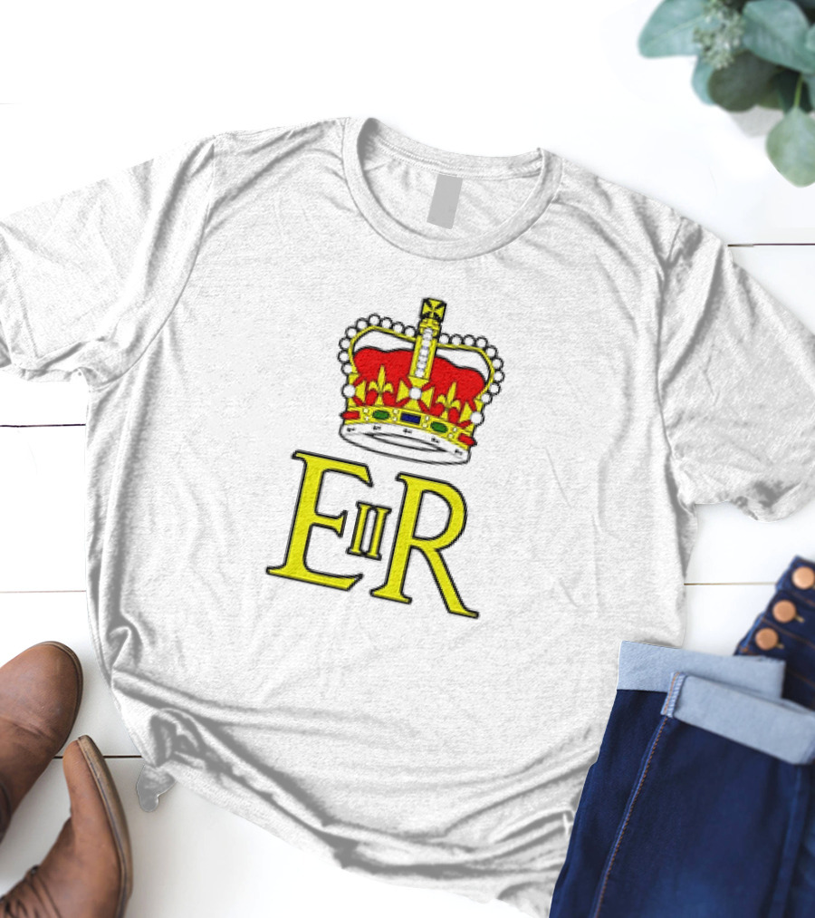 Elizabeth II ER Crown UK Monarch God Save The Queen Iconic Royal T-Shirt