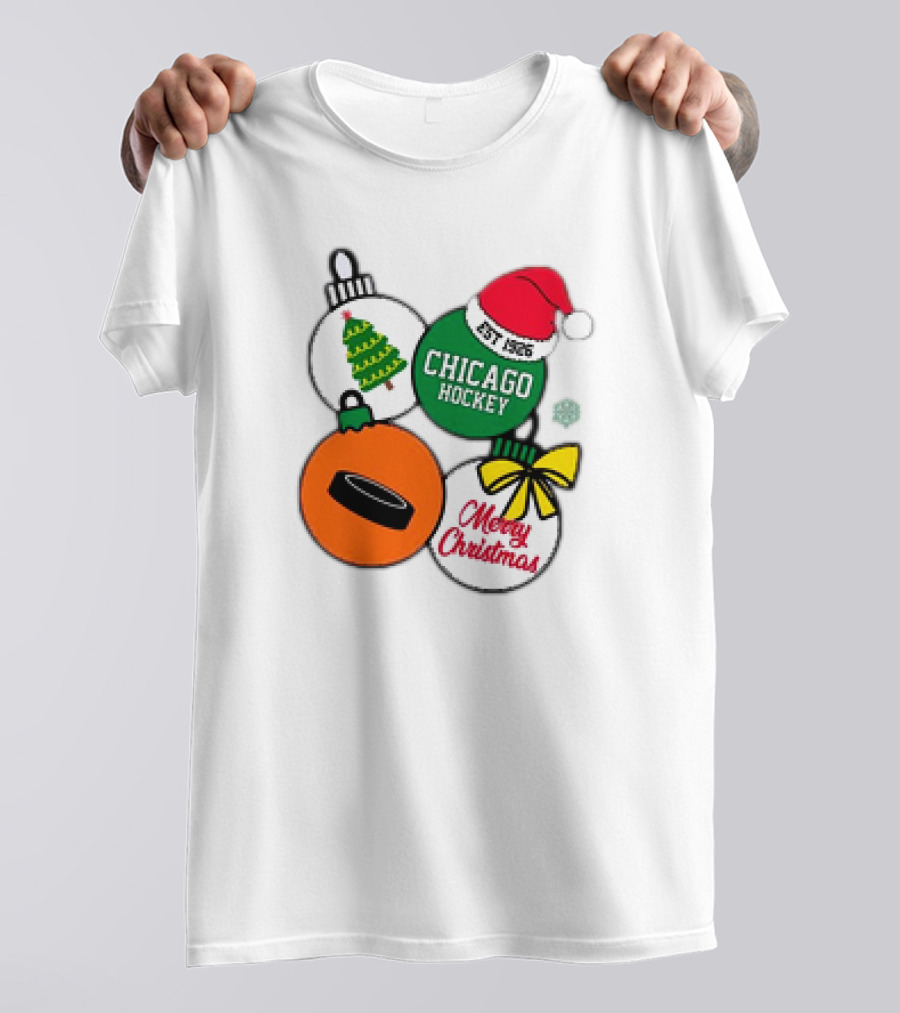 Merry Christmas Chicago Hockey Est 1926 Santa Hat Ornaments Hockey Puck Holiday T-Shirt
