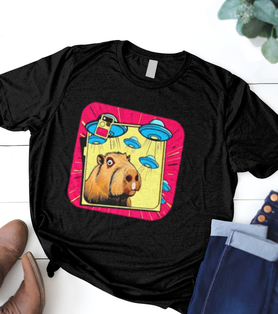 Capybara Selfie Ufos Cartoon Cute Weird T-Shirt
