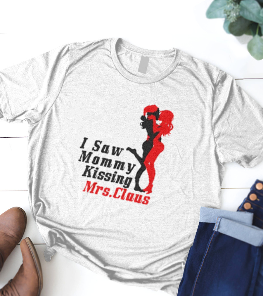 I Saw Mommy Kissing Mrs. Claus Retro Silhouette Christmas Fun T-Shirt