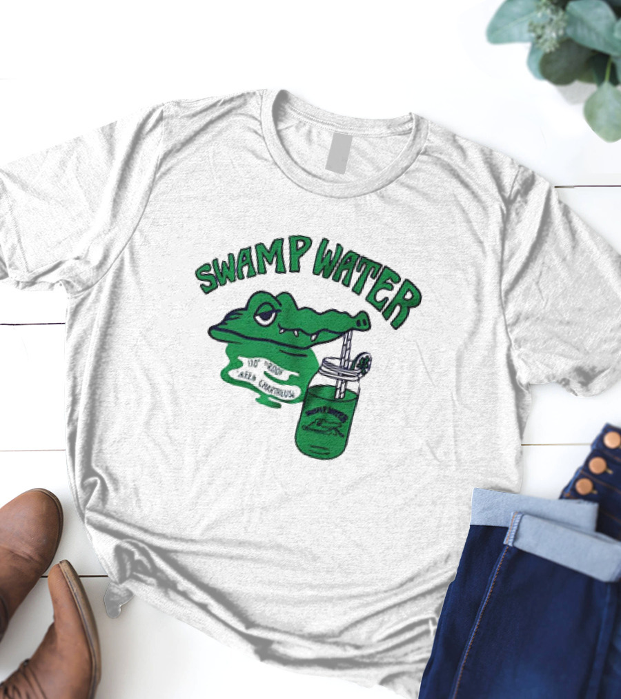 Swamp Water Alligator Drink Jar Vintage Cartoon T-Shirt