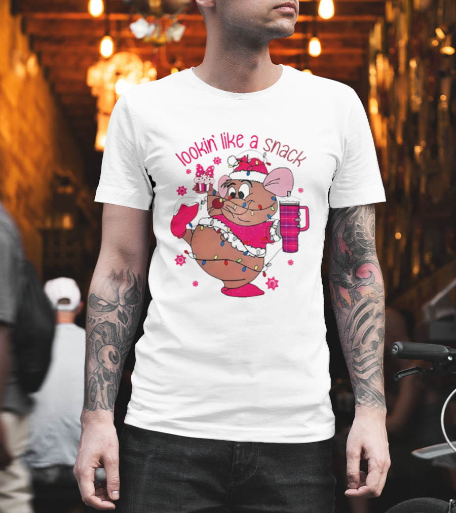 Lookin’ Like A Snack Christmas Mouse Holding Cupcake And Drink T-Shirt