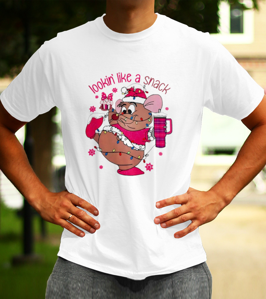 Lookin’ Like A Snack Christmas Mouse Holding Cupcake And Drink T-Shirt