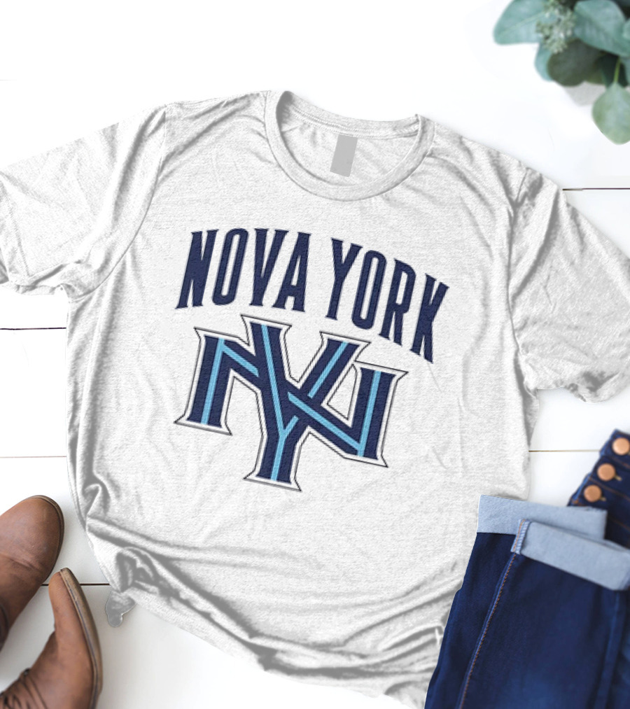 Nova York New York Knicks Basketball Team Logo Mashup T-Shirt