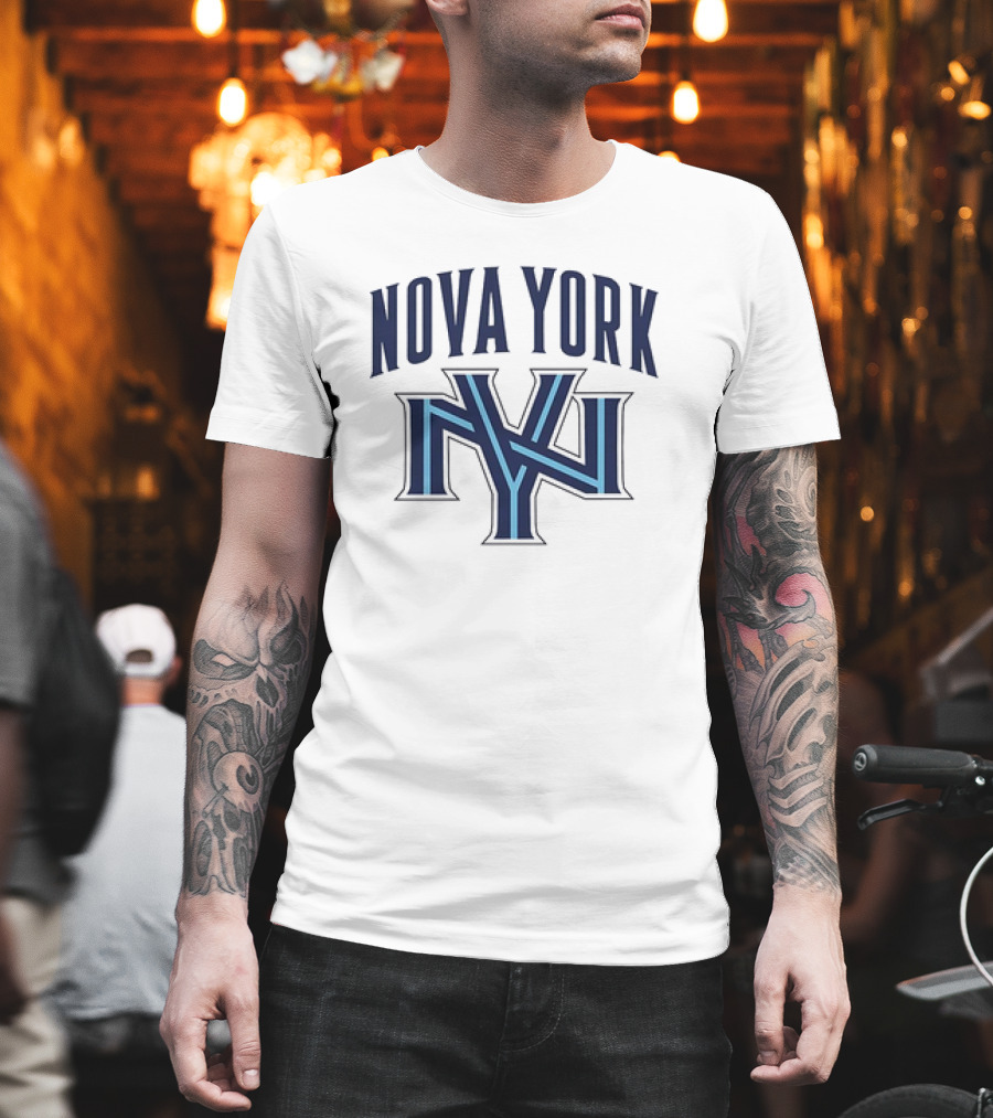 Nova York New York Knicks Basketball Team Logo Mashup T-Shirt