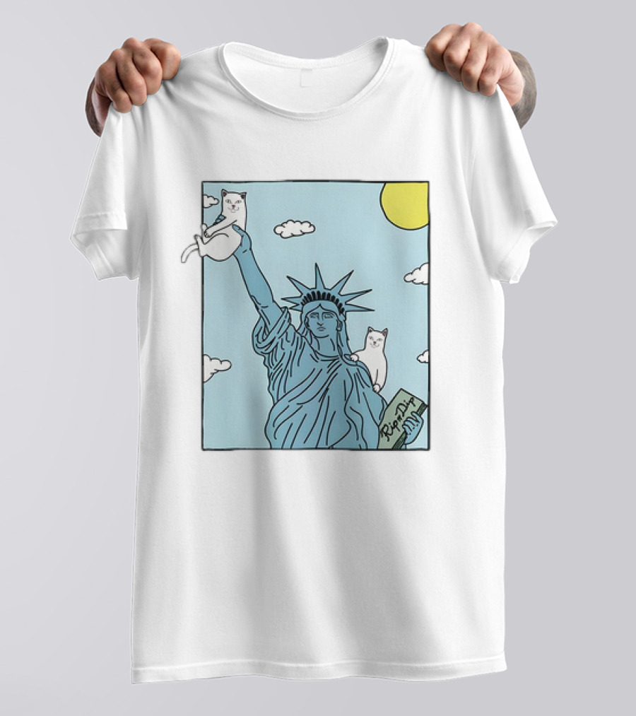 Statue Of Liberty With Cats And Rip N Dip Clouds T-Shirt
