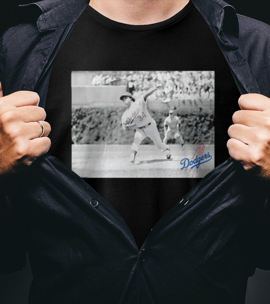 Fernando Valenzuela Los Angeles Dodgers Vintage Black And White Photo 34 T-Shirt