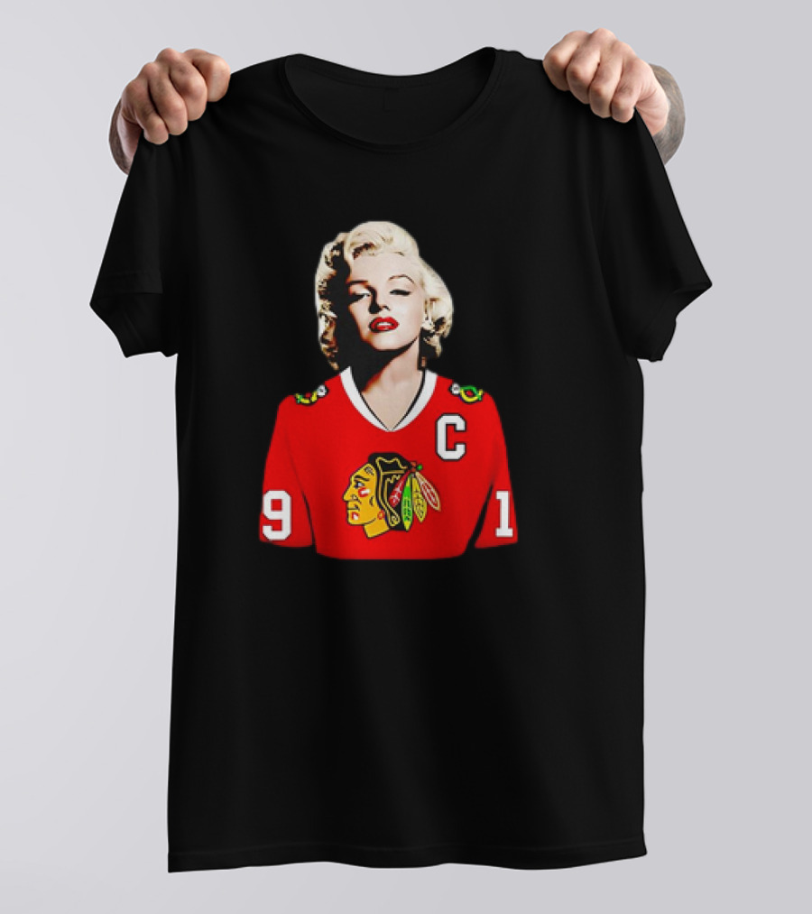 Marilyn Monroe Chicago Blackhawks Jonathan Toews Jersey T-Shirt