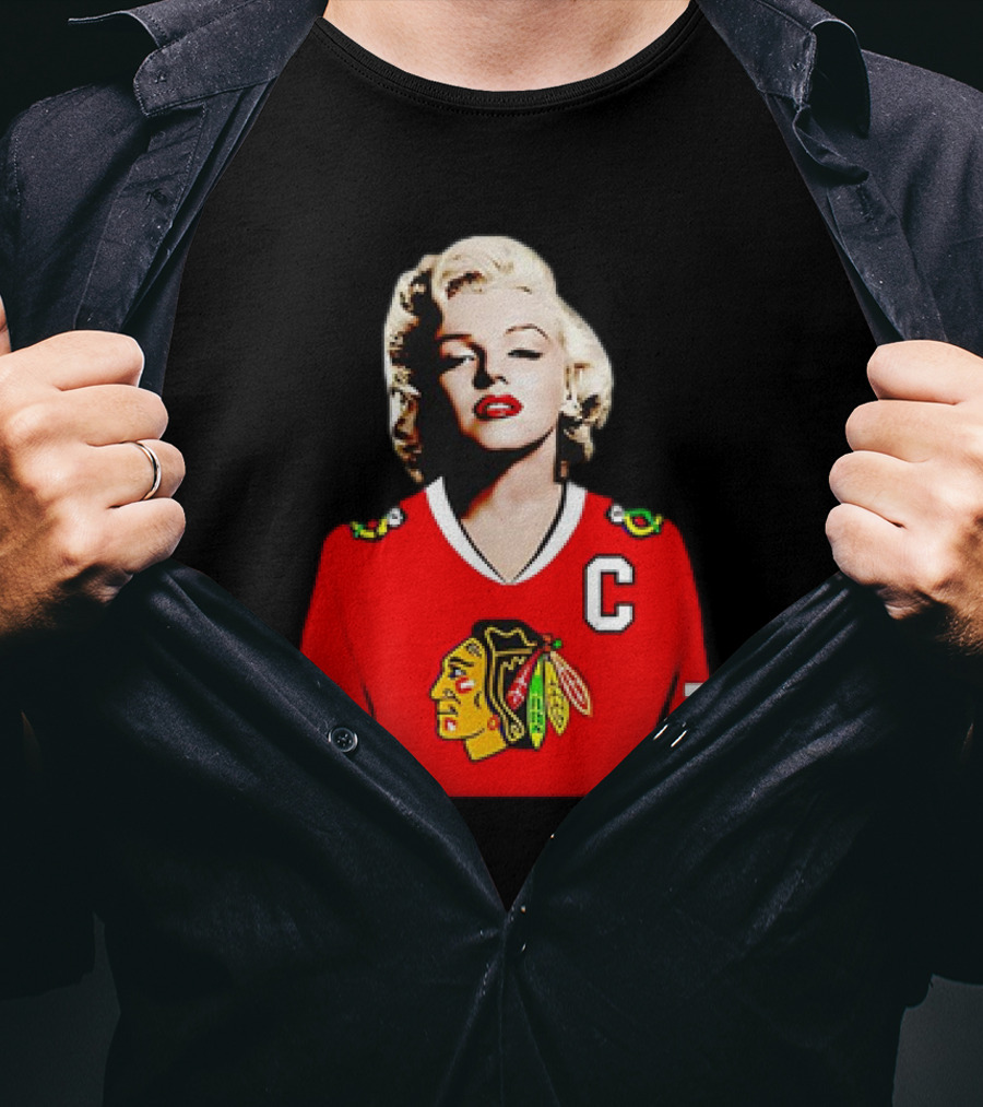 Marilyn Monroe Chicago Blackhawks Jonathan Toews Jersey T-Shirt