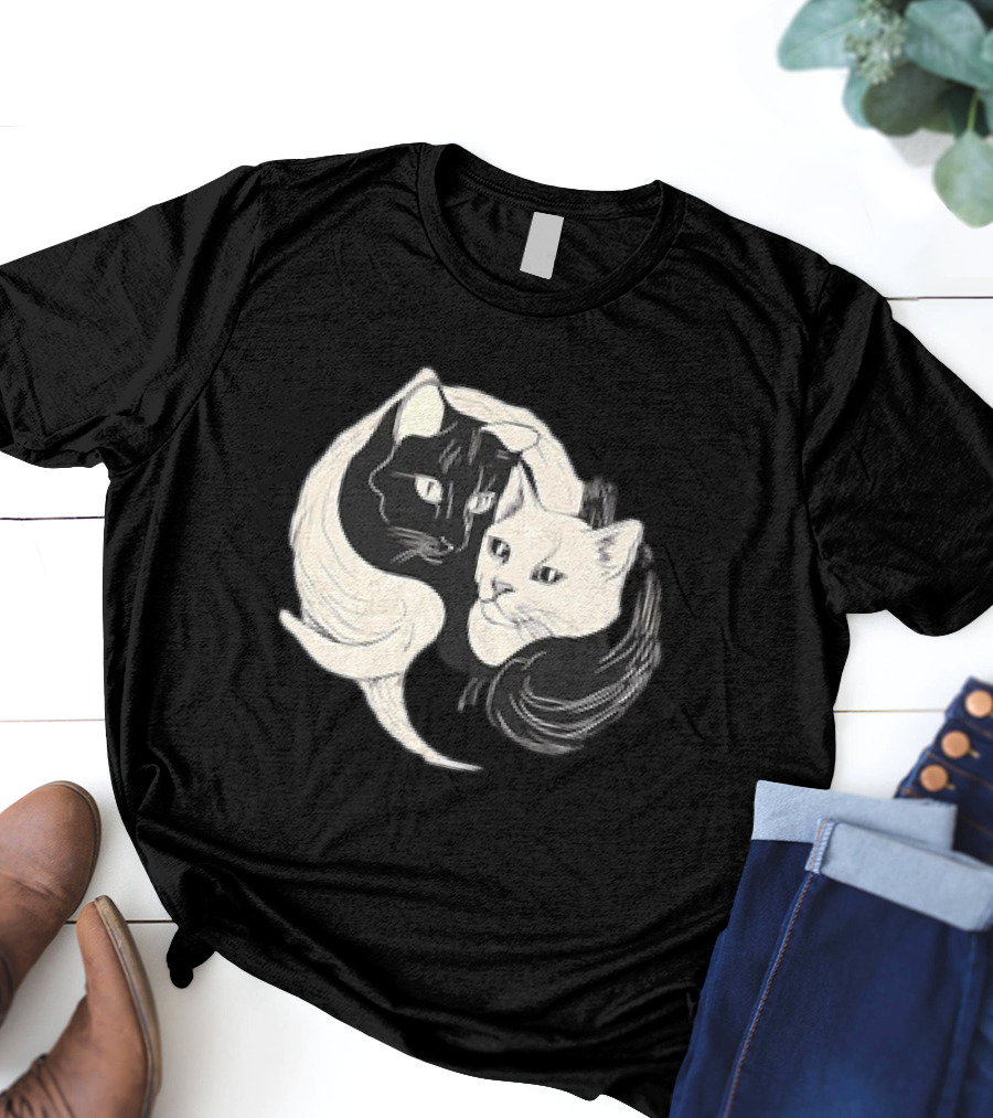 Yin Yang Cats Black And White Circle Harmony T-Shirt