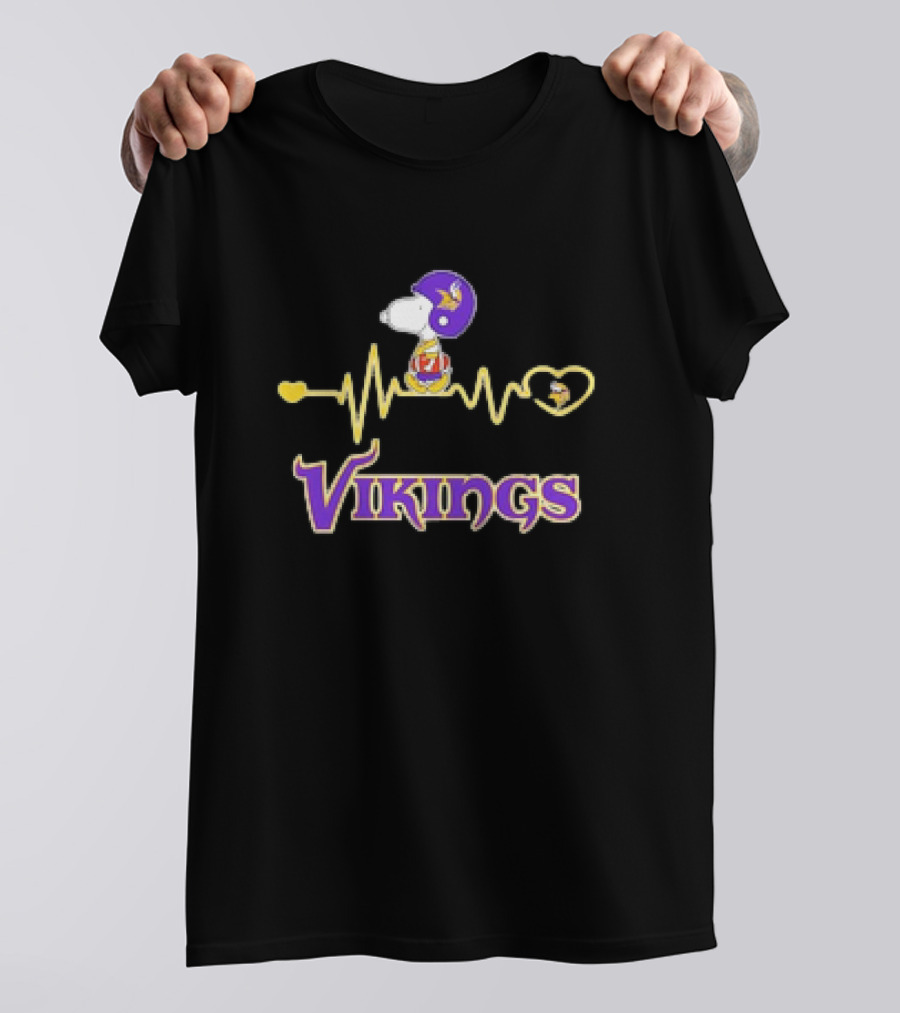 Snoopy Heartbeats Minnesota Vikings T-Shirt