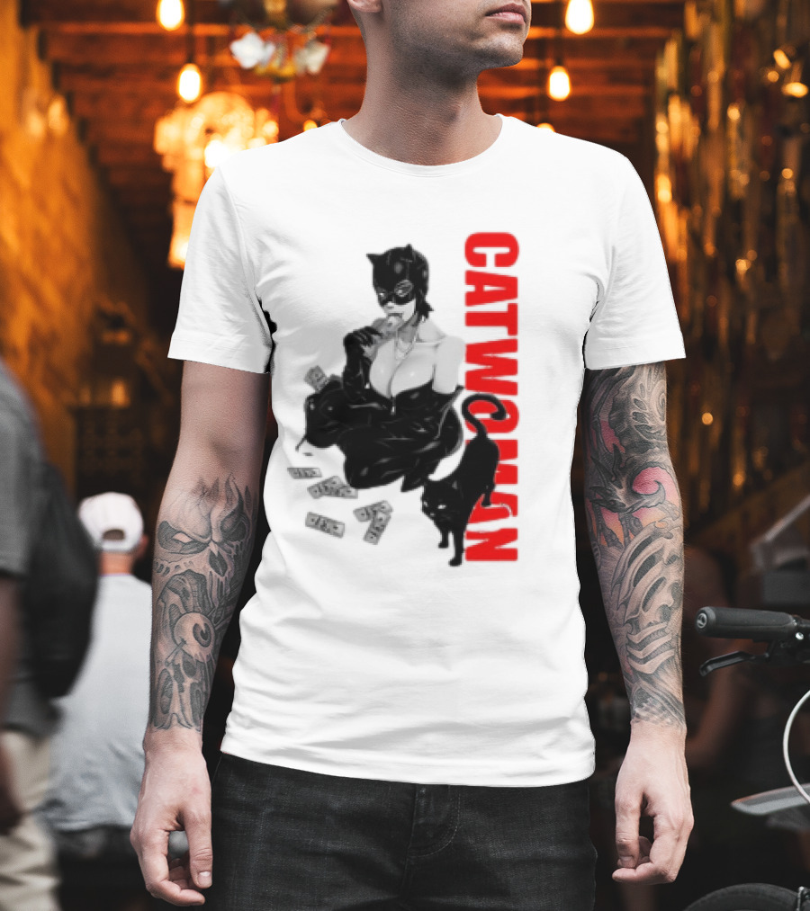 Catwoman Cartoon Noir With Money And Black Cat T-Shirt