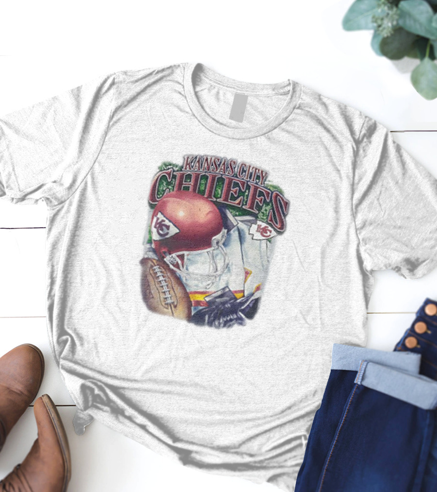 Kansas City Chiefs Helmet Football NFL KC Chiefs Est 1960 T-Shirt