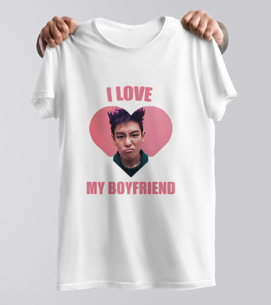 I LOVE MY BOYFRIEND Heart Face Pink Hair T-Shirt