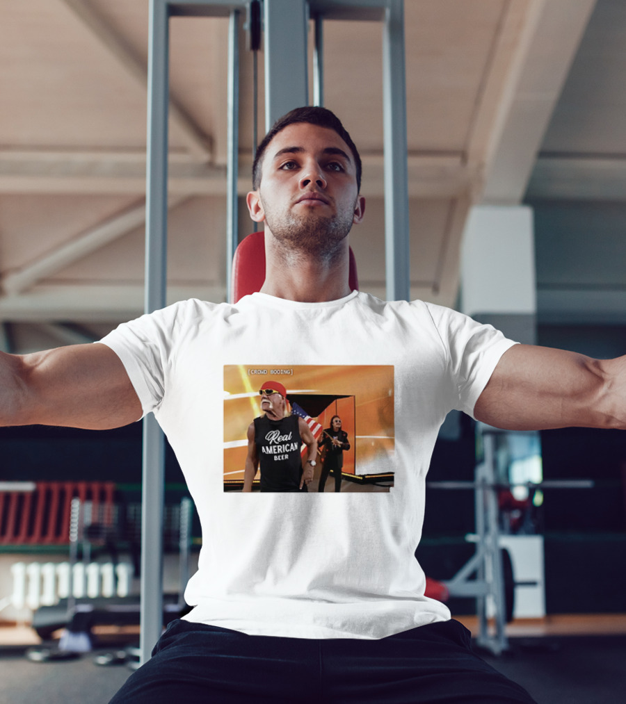 CROWD BOOING REAL AMERICAN BEER WWE HULK HOGAN T-Shirt