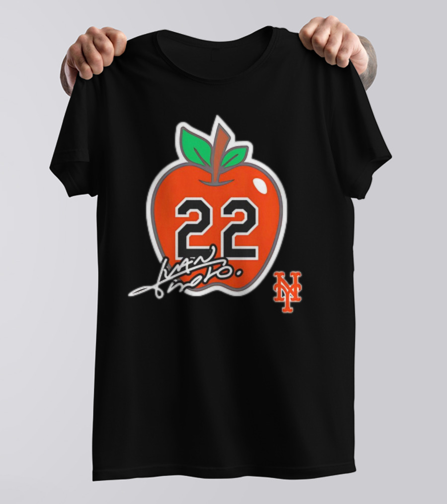 Juan Soto 22 New York Mets Apple T-Shirt