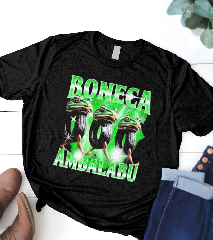 Boneca Ambalabu Frog Head With Tires And Green Lightning T-Shirt