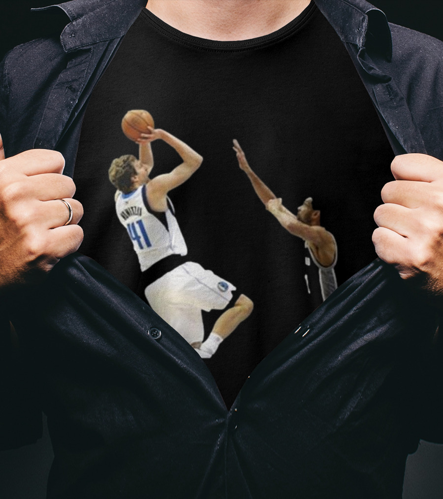 Dirk Nowitzki Fadeaway Jumper Over Tim Duncan NBA Iconic Moment T-Shirt