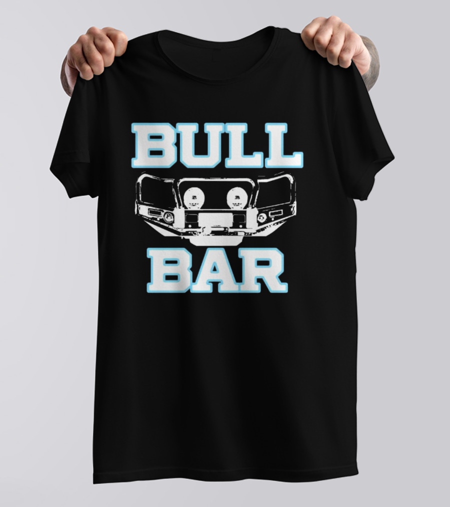 BULL BAR Car Protection Accessory Bold Vintage Style T-Shirt
