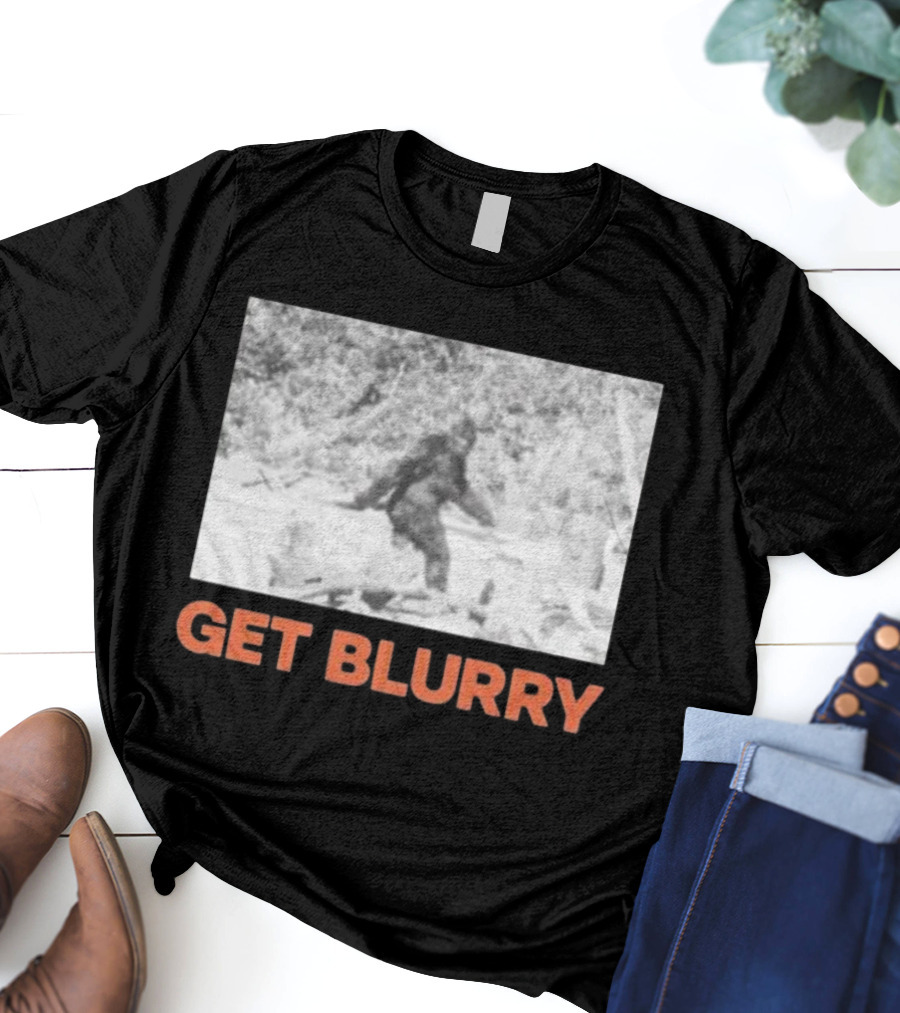 Blurry Creatures Get Blurry Bigfoot Image Classic Style T-Shirt