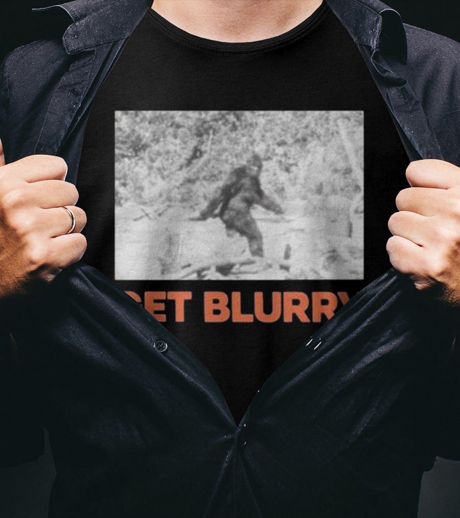 Blurry Creatures Get Blurry Bigfoot Image Classic Style T-Shirt