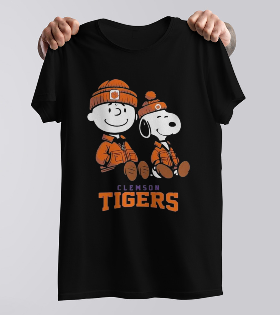 Clemson Tigers X Snoopy And Charlie Brown 2025 T-Shirt