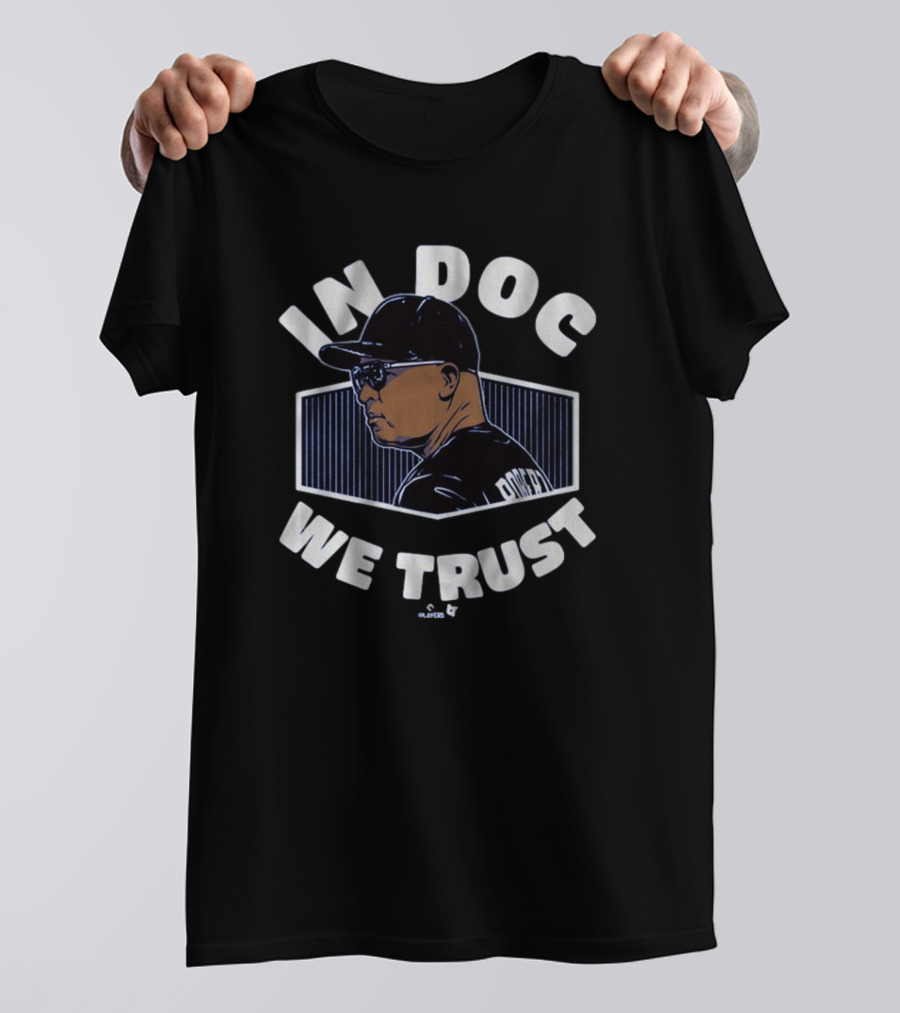Dave Roberts In Doc We Trust Los Angeles Dodgers MLB Baseball Painting T-Shirt