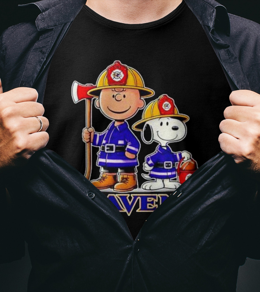 Firefighter Charlie Brown And Snoopy Baltimore Ravens T-Shirt