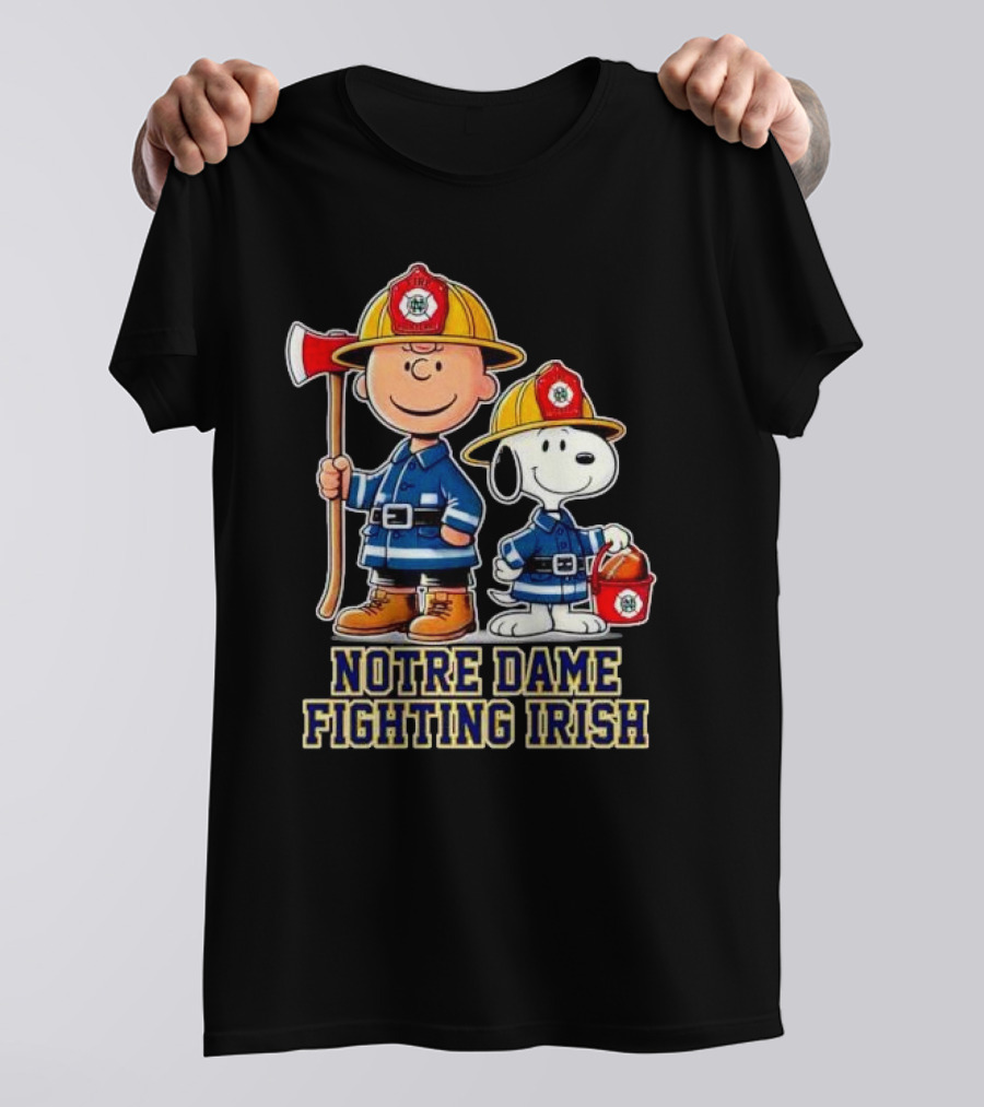 Firefighter Charlie Brown And Snoopy Notre Dame Fighting Irish T-Shirt