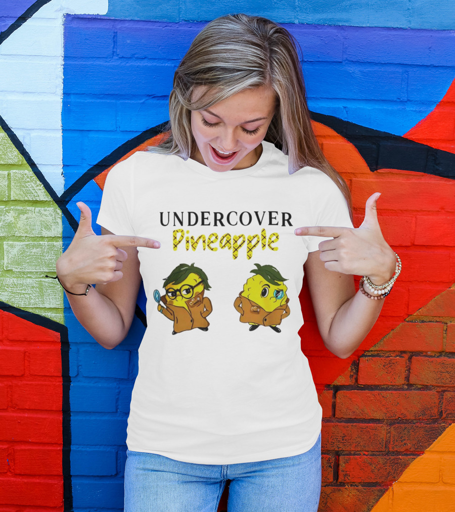 UNDERCOVER PINEAPPLE Detective Humor Quirky Characters T-Shirt